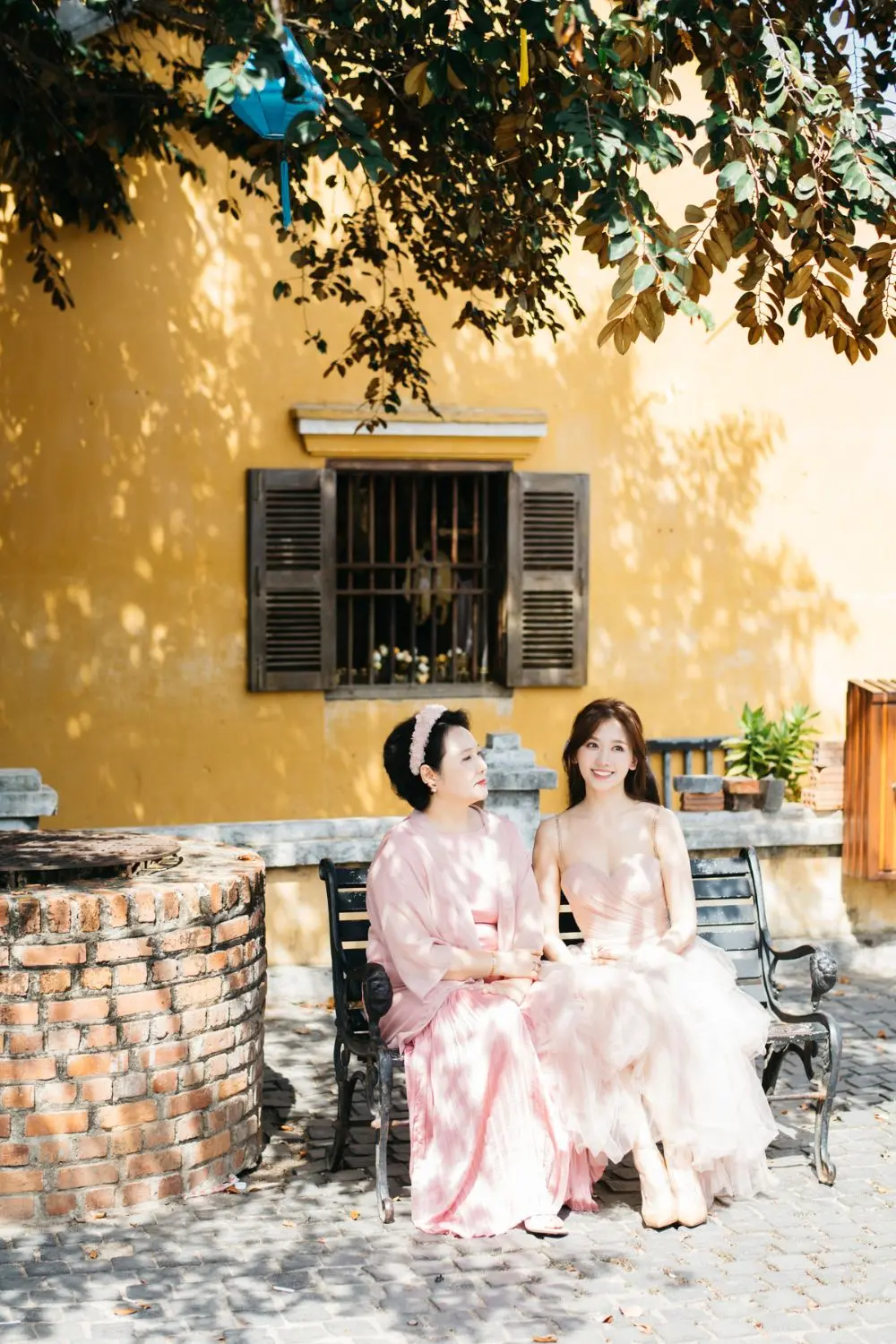 Phố cổ Hội An đẹp thơ mộng v&agrave; cổ k&iacute;nh qua thước ảnh của Hari Won 5