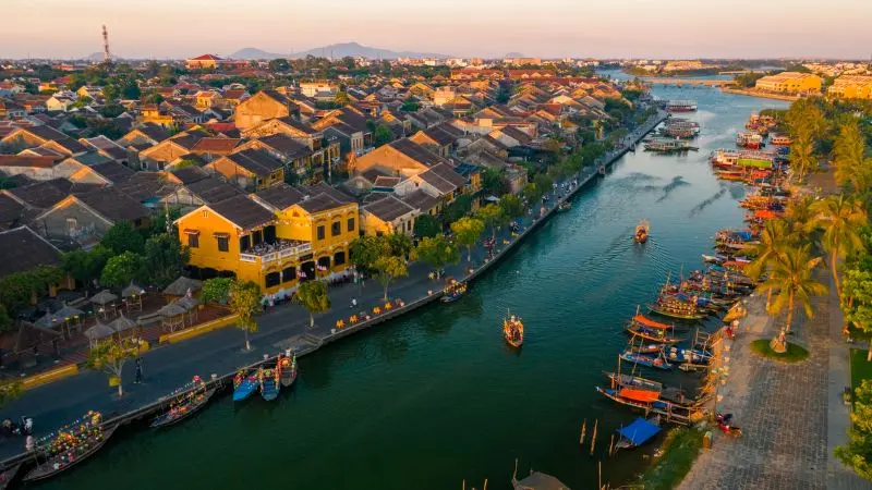 Phố cổ Hội An - Di sản kiến tr&uacute;c ấn tượng của thế giới 43