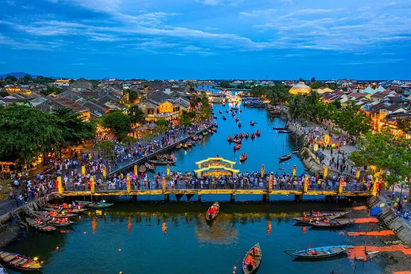 Phố cổ Hội An - Di sản kiến tr&uacute;c ấn tượng của thế giới 49