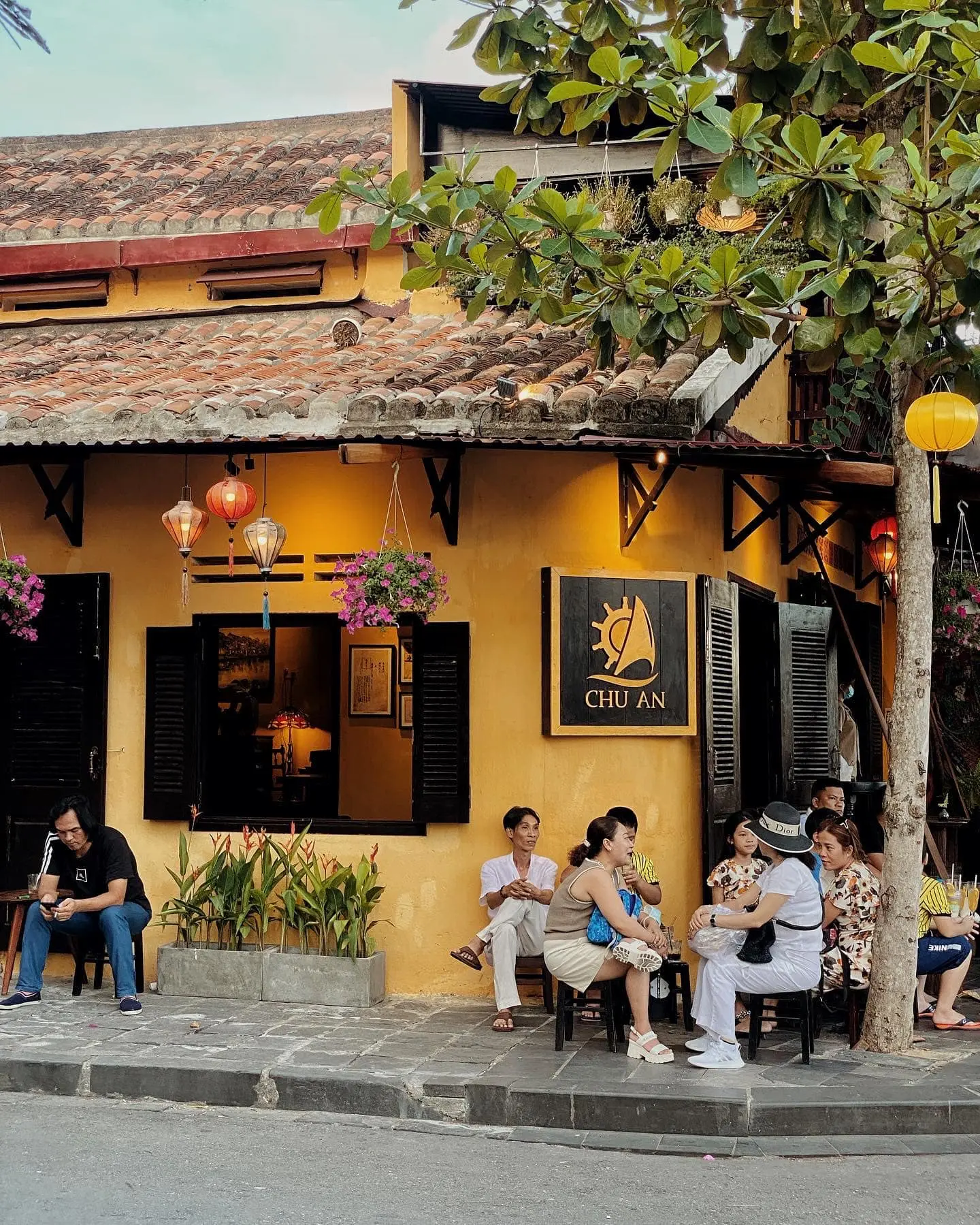 Phố cổ Hội An ng&agrave;y trở lại vẫn đẹp tựa tranh vẽ 8