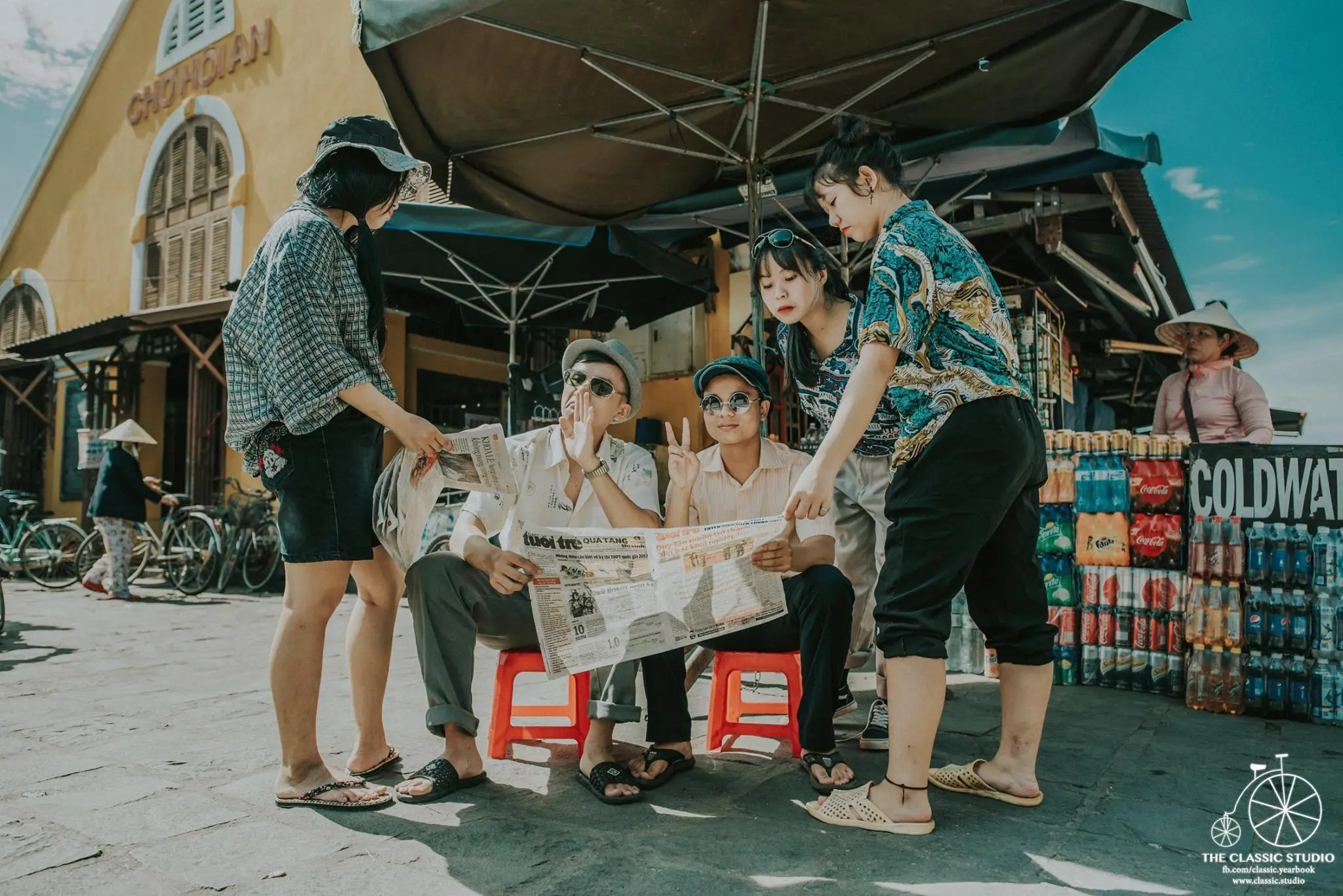 Si&ecirc;u ấn tượng bộ ảnh kỷ yếu của học sinh trường THPT Trần Qu&yacute; C&aacute;p về Hội An thời bao cấp 12