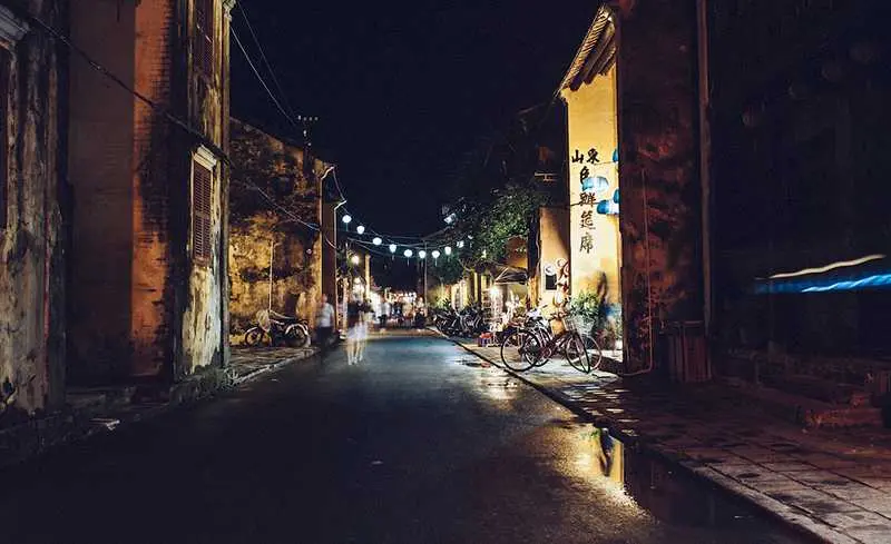 Dạo bước Hội An buổi tối: Hành trình thong dong giữa phố cổ 18