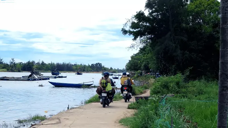 Nửa ng&agrave;y l&agrave; đủ để kh&aacute;m ph&aacute; l&agrave;ng qu&ecirc; Hội An bằng xe m&aacute;y 3