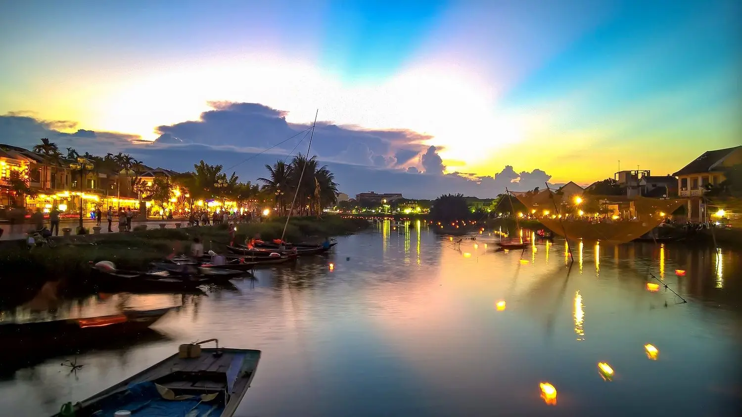 Trải nghiệm đi thuyền tr&ecirc;n s&ocirc;ng Thu Bồn si&ecirc;u th&uacute; vị 5