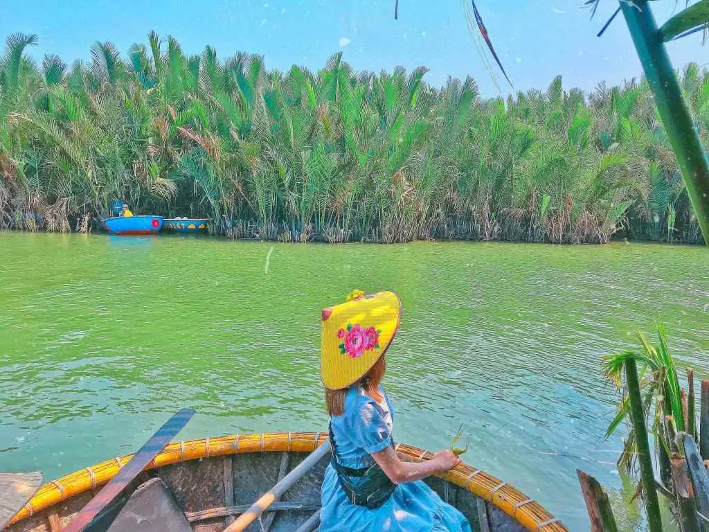Trải nghiệm đi thuyền tr&ecirc;n s&ocirc;ng Thu Bồn si&ecirc;u th&uacute; vị 8