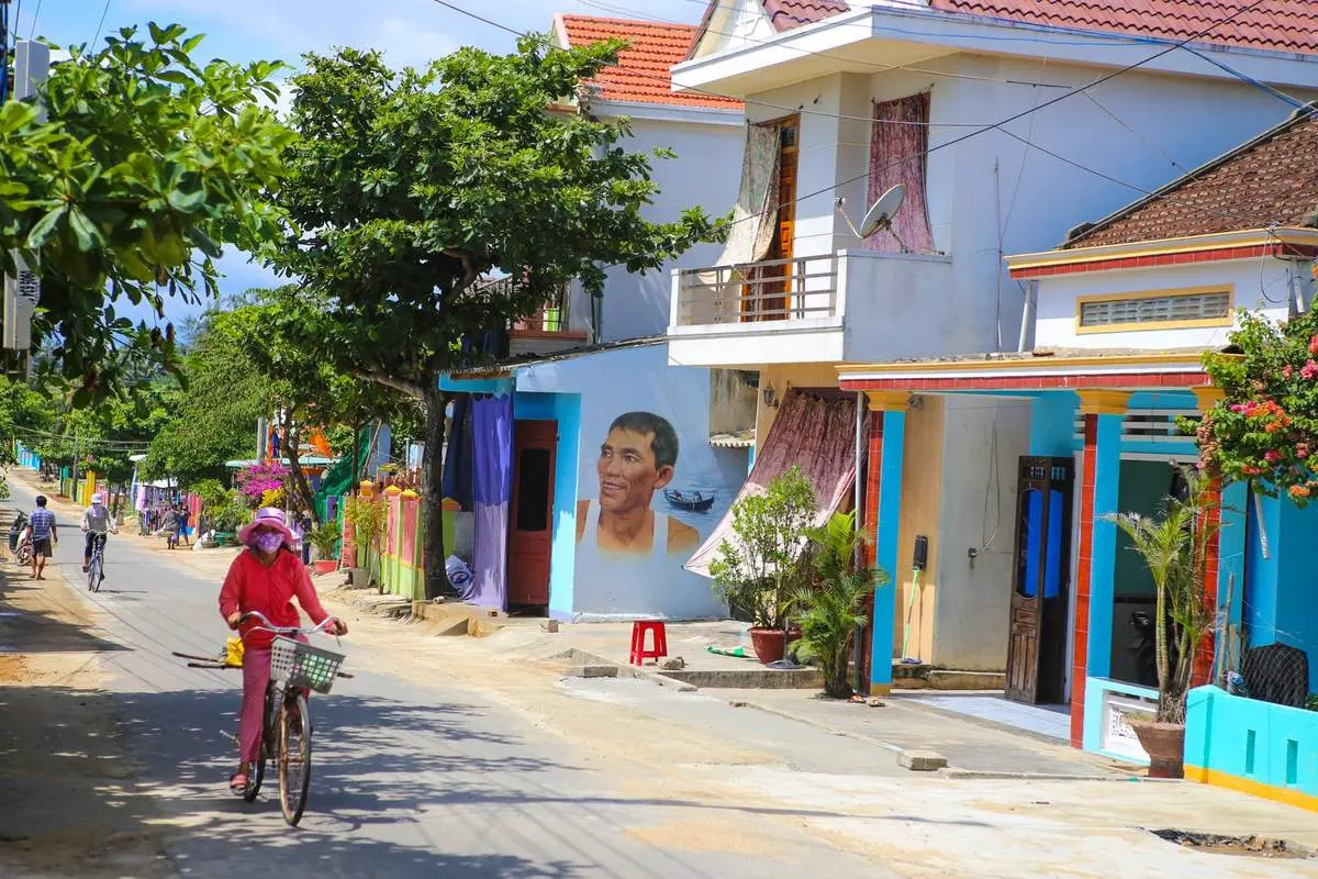 Khám phá tour nửa ngày tham quan làng bích họa Tam Thanh Hội An