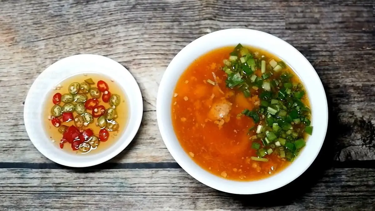 Bánh canh Nam Phổ - Đặc sản níu chân du khách khi đến Huế