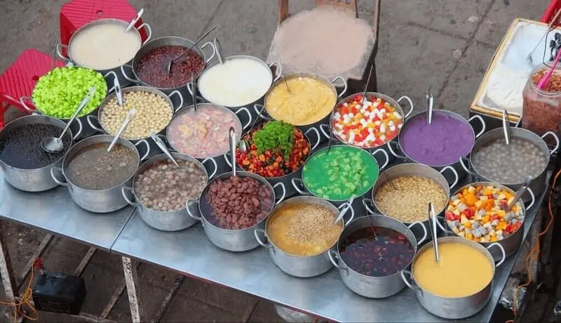 Ăn g&igrave; ở Huế? Kh&aacute;m ph&aacute; danh s&aacute;ch đặc sản th&uacute; vị ở v&ugrave;ng đất cố đ&ocirc; 6