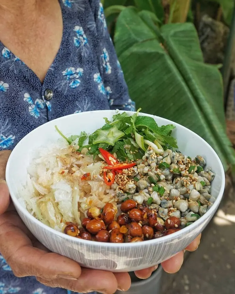 Ăn g&igrave; ở Huế? Kh&aacute;m ph&aacute; danh s&aacute;ch đặc sản th&uacute; vị ở v&ugrave;ng đất cố đ&ocirc; 11