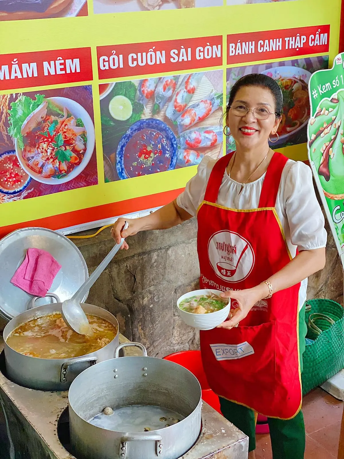 B&aacute;nh canh c&aacute; l&oacute;c B&agrave; Triệu Huế - M&oacute;n ngon kh&oacute; cưỡng được tạo n&ecirc;n từ c&aacute;i t&acirc;m v&agrave; c&aacute;i t&igrave;nh 2