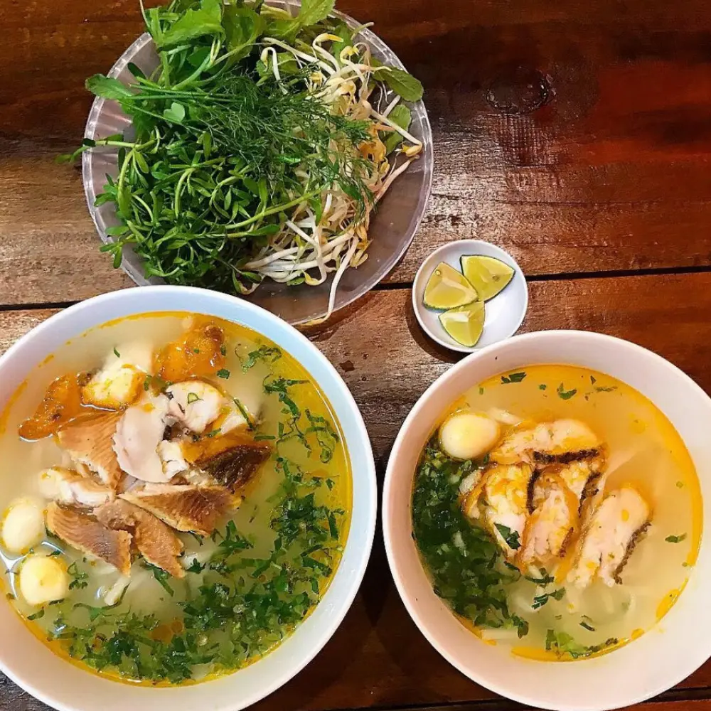 B&aacute;nh canh c&aacute; l&oacute;c Thủy Dương - Khu phố ẩm thực ngon trứ danh bạn nhất định kh&ocirc;ng được bỏ lỡ 6