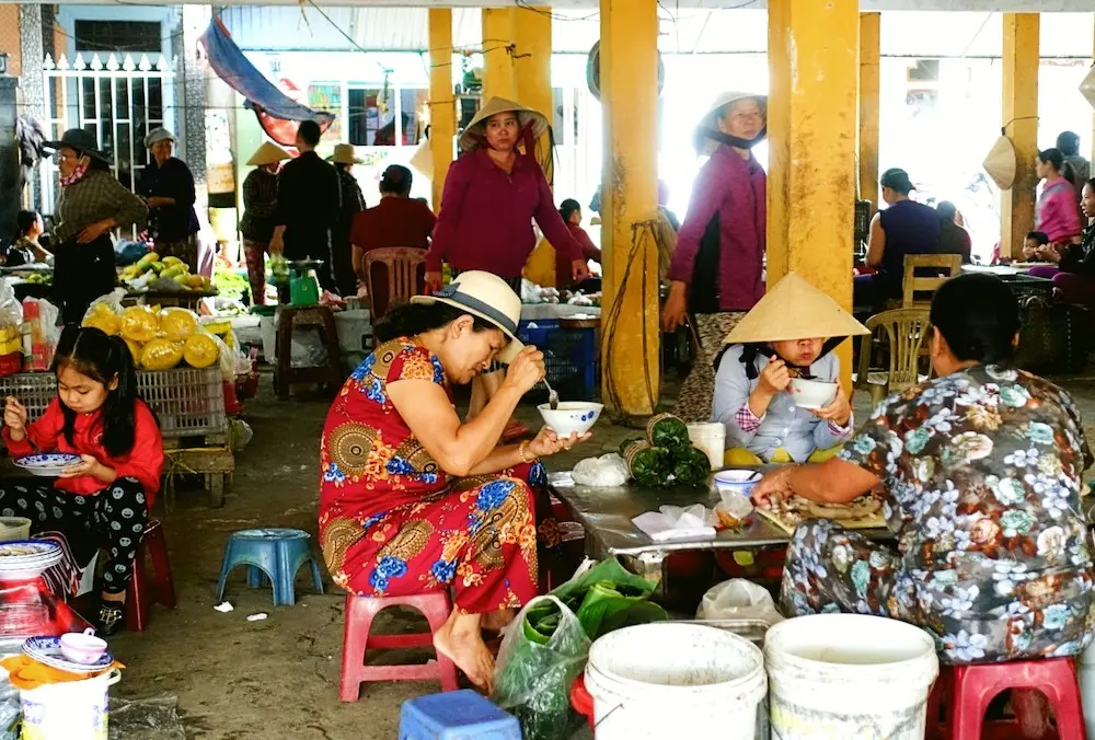 Bánh xèo cá kình làng Chuồn – Bánh xèo có nguyên con cá lạ hen? 8