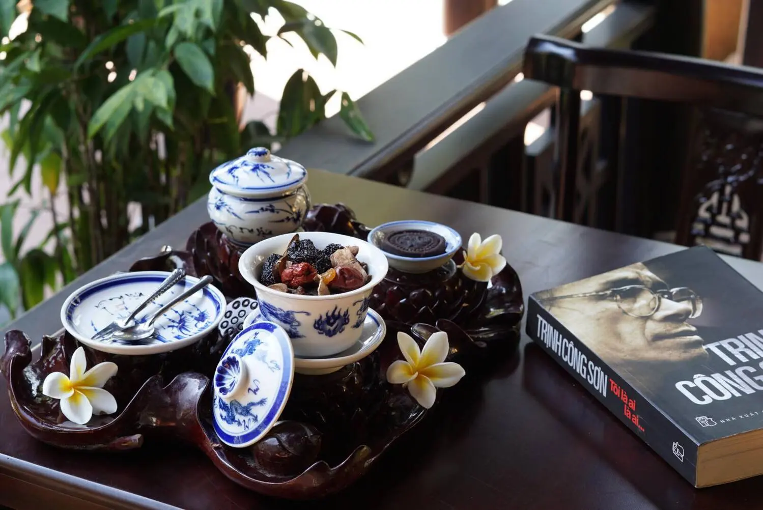 Cafe Nam Giao Ho&agrave;i Cổ - Qu&aacute;n c&agrave; ph&ecirc; cổ k&iacute;nh giữa l&ograve;ng cố đ&ocirc; Huế 13