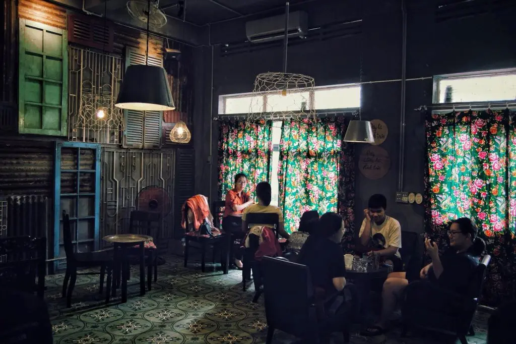 Đến 1976 Coffee tại Huế để ho&agrave;i niệm một thời qu&aacute; khứ 6