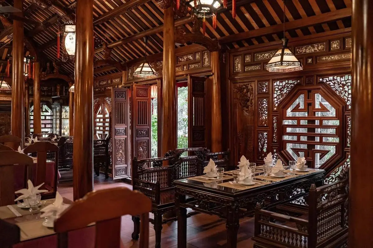 Đến nhà hàng Không Gian Xưa Huế trải nghiệm dùng bữa giữa nhà Rường cổ kính 5