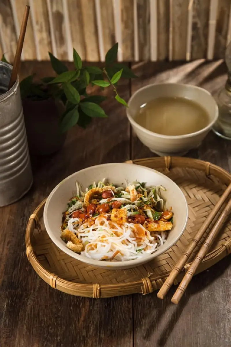 Đến nhà hàng Không Gian Xưa Huế trải nghiệm dùng bữa giữa nhà Rường cổ kính 11