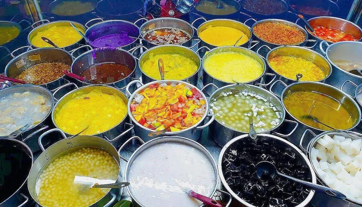 Địa chỉ những quán chè nổi tiếng ở Huế dưới đây chắc chắn khiến bạn đổ đứ đừ 2