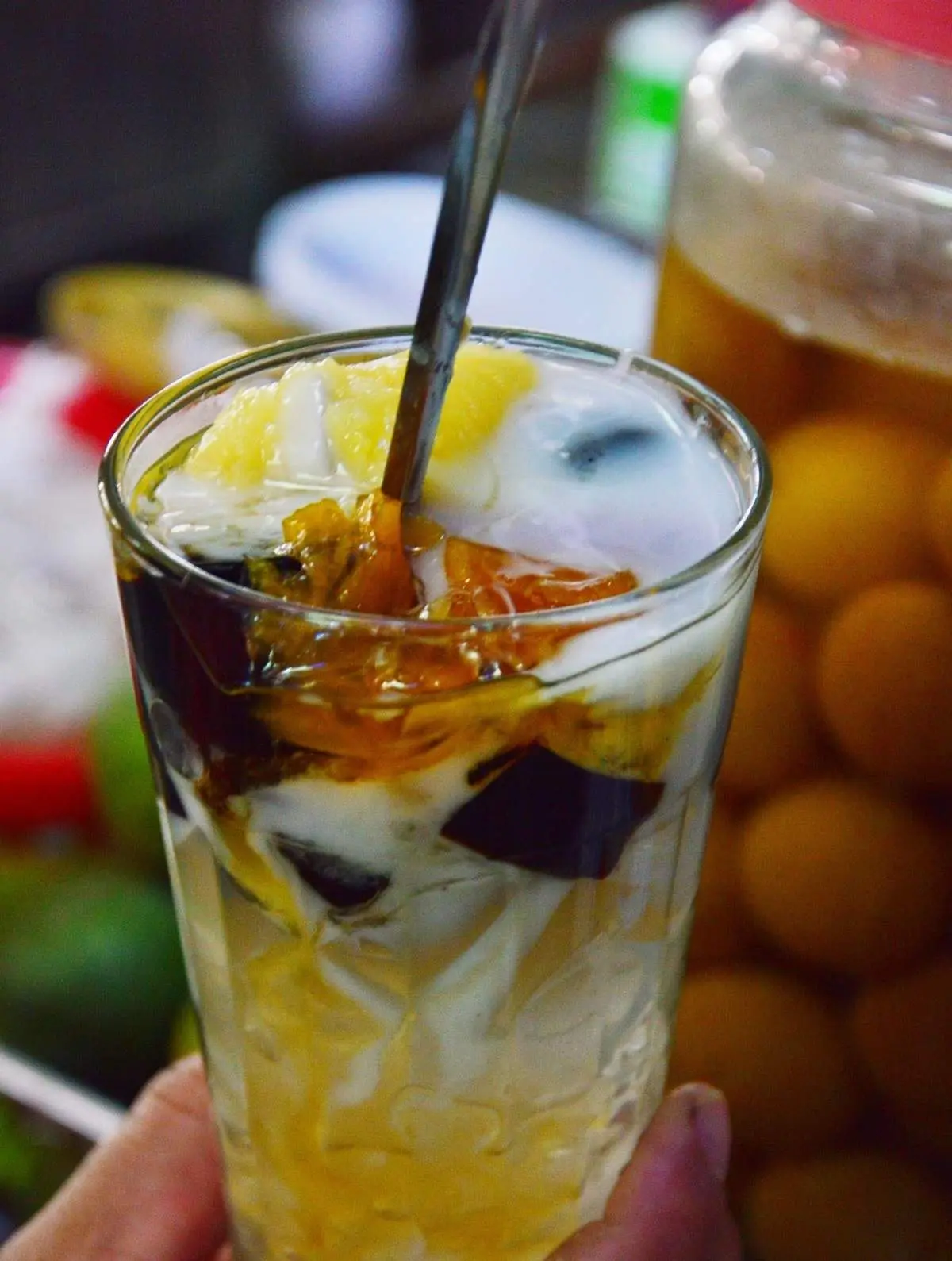 Địa chỉ những quán chè nổi tiếng ở Huế dưới đây chắc chắn khiến bạn đổ đứ đừ 8