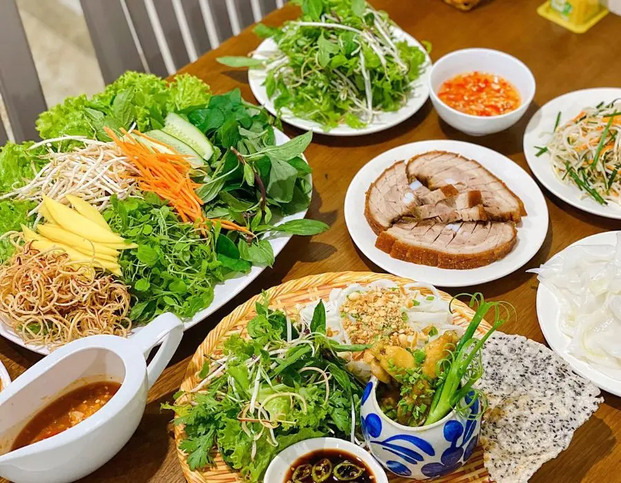 Điểm danh loạt món ăn ngon rẻ ở Huế mà bạn nhất định phải thử 5