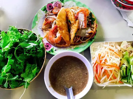 Ghim ngay 8 quán bánh khoái ngon ở Huế chuẩn vị không chỗ nào chê 4