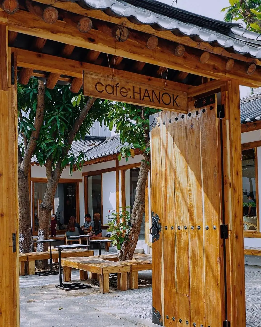 Hanok Cafe - Tiệm c&agrave; ph&ecirc; cổ mang đậm phong c&aacute;ch truyền thống H&agrave;n Quốc 2