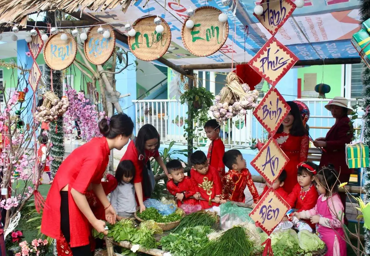 Hội chợ xu&acirc;n Gia Lạc - Kh&aacute;m ph&aacute; lễ hội đầu xu&acirc;n nhộn nhịp tại th&agrave;nh phố cổ 4
