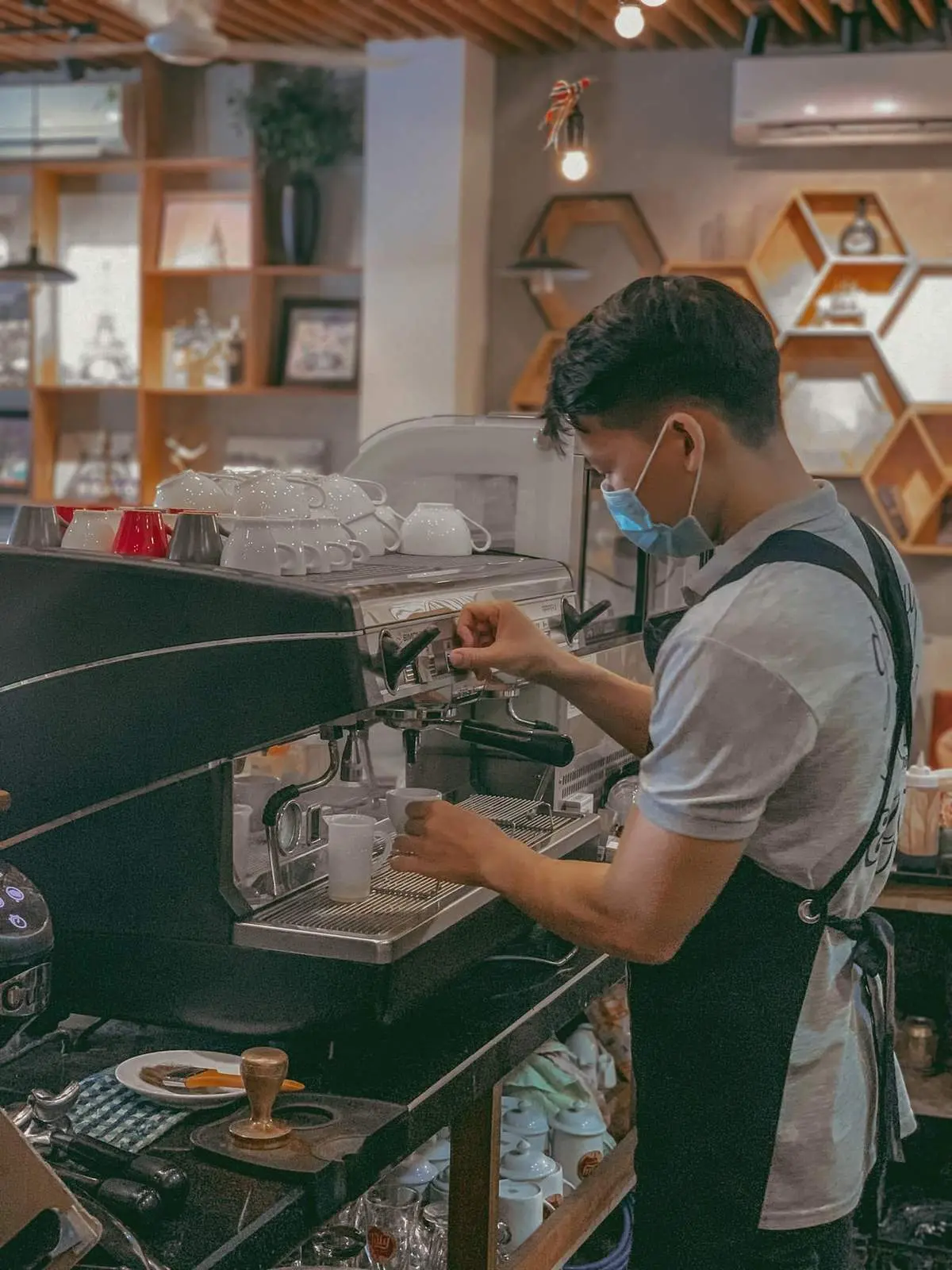 July Coffee - Góc nhỏ yên tĩnh giữa nhịp sống hiện đại 3