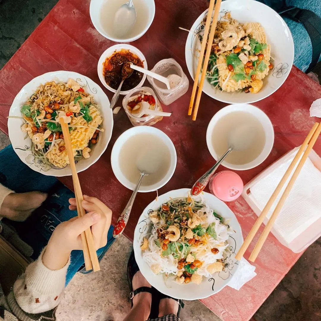 Khởi động ngày mới bình dị với các món ăn sáng Huế 7