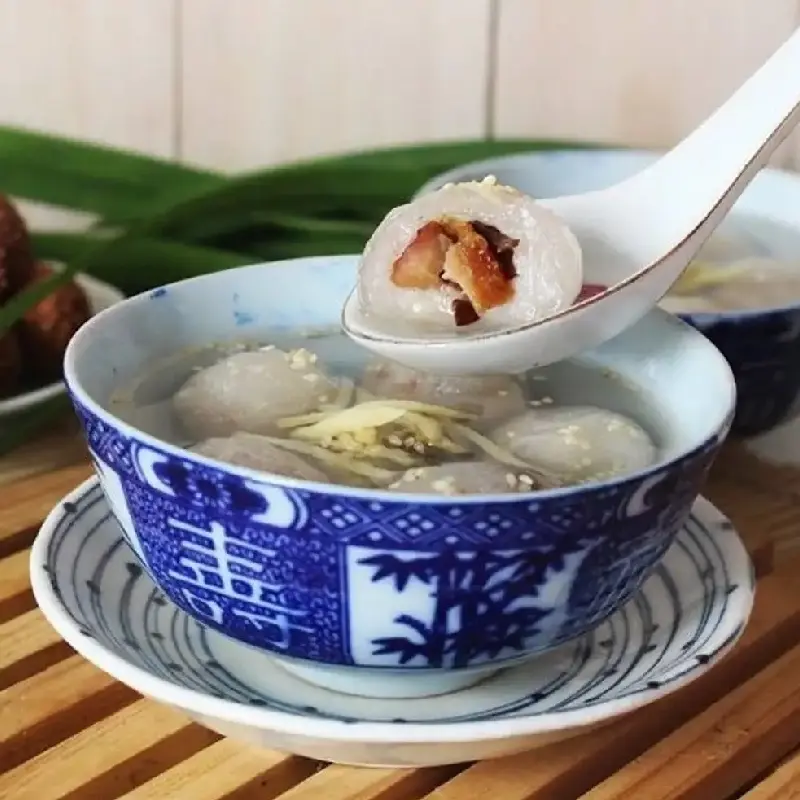 L&acirc;u l&acirc;u mới đi Huế một lần, ngại g&igrave; kh&ocirc;ng thử m&oacute;n ch&egrave; bột lọc heo quay độc đ&aacute;o 14