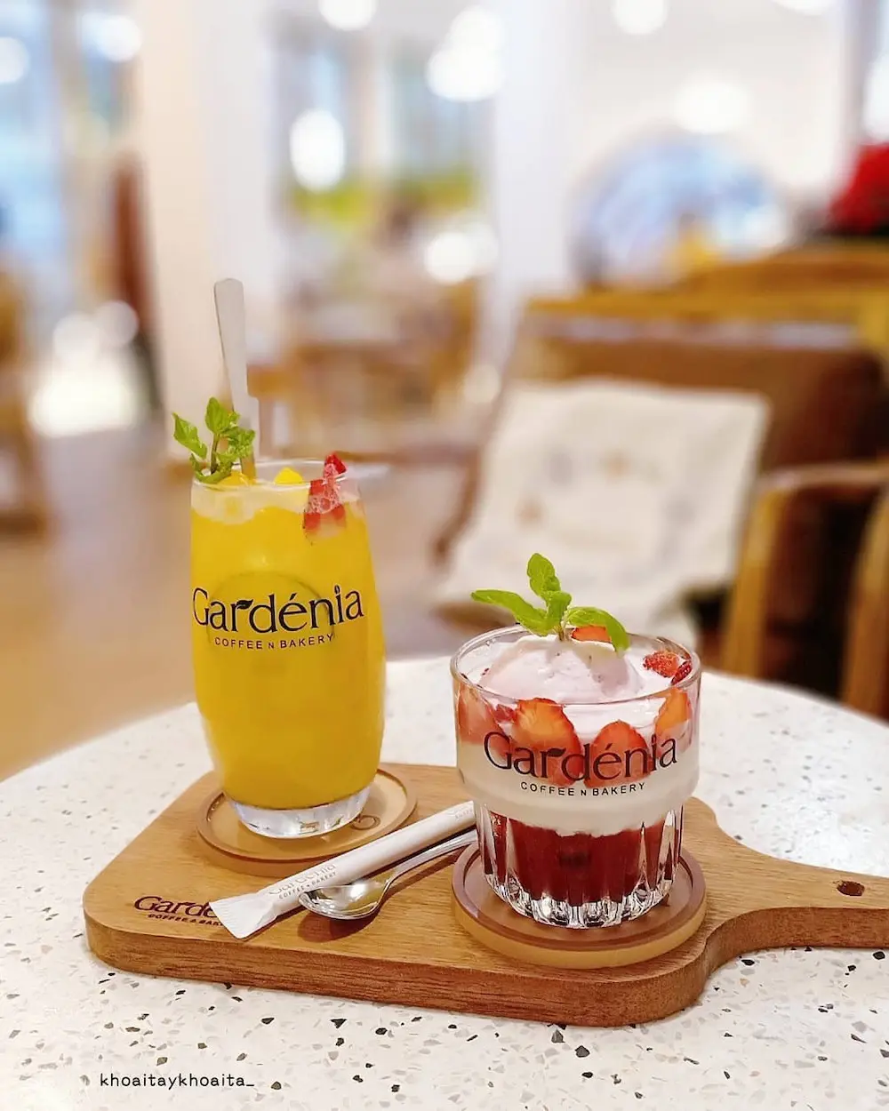 Mơ m&agrave;ng nước ngon, b&aacute;nh ngọt tại Gard&eacute;nia Coffee Bakery 6