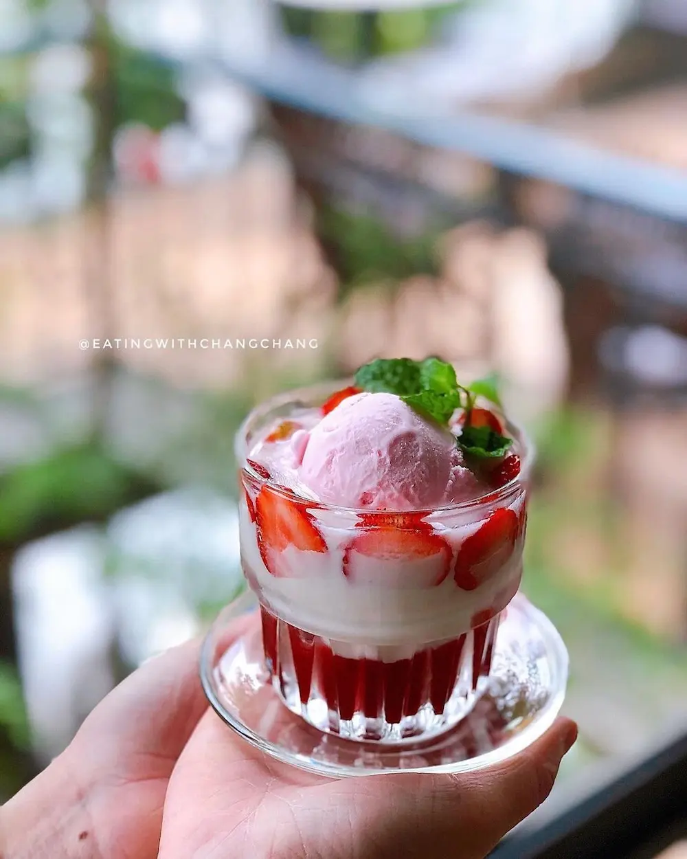 Mơ m&agrave;ng nước ngon, b&aacute;nh ngọt tại Gard&eacute;nia Coffee Bakery 7