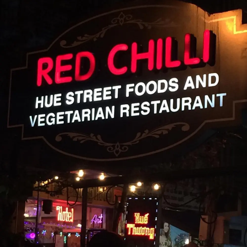 Nh&agrave; h&agrave;ng Red Chilli Huế - Điểm hẹn ẩm thực l&atilde;ng mạn giữa l&ograve;ng xứ Huế 2