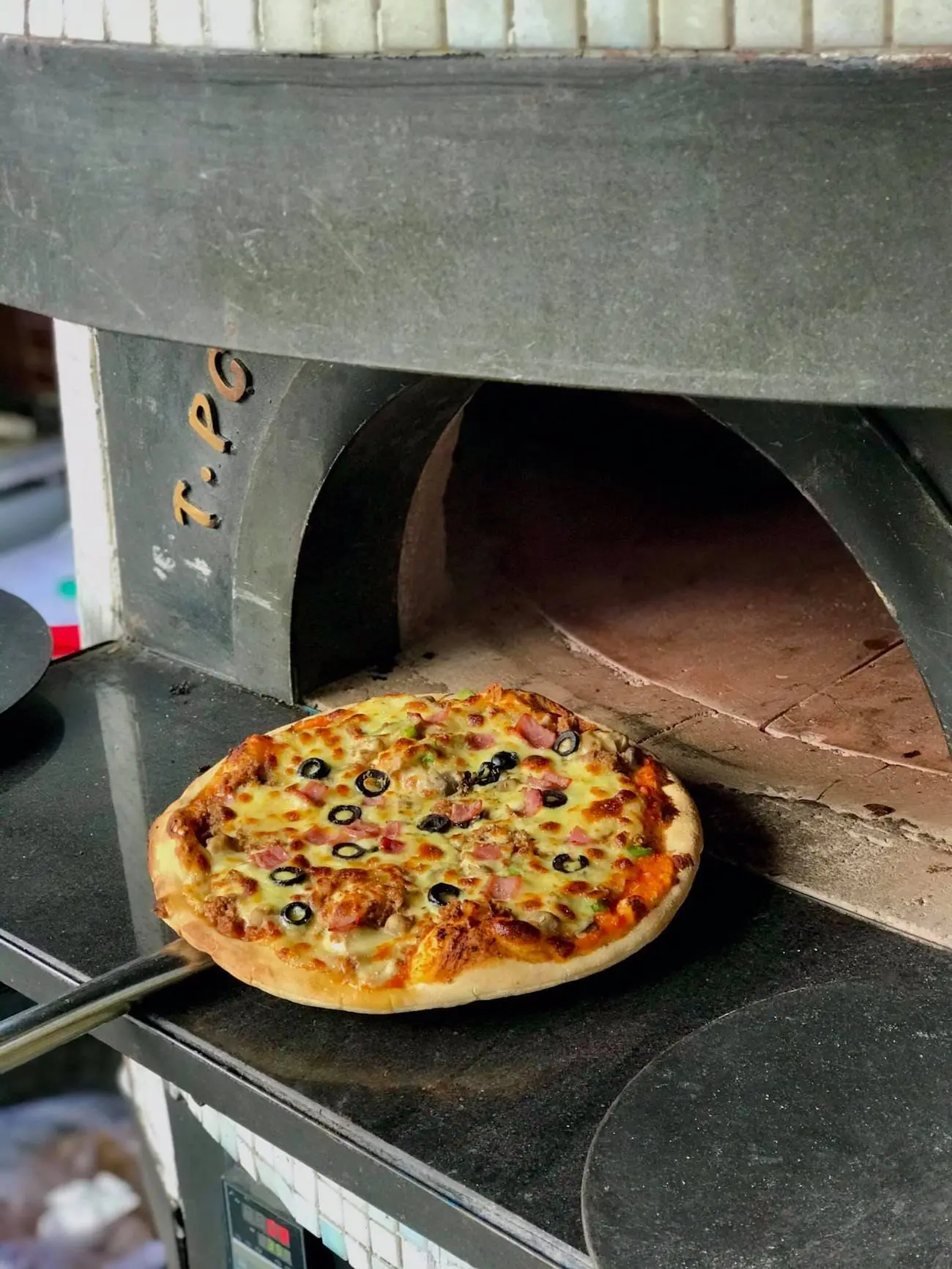 &Ocirc; k&igrave;a Little Italy Restaurant &ndash; Nh&agrave; h&agrave;ng &Yacute; đầu ti&ecirc;n ở Huế 6