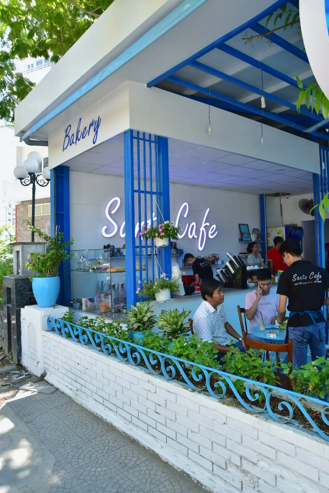 Santo Cafe Huế &ndash; Santorini thu nhỏ giữa l&ograve;ng th&agrave;nh phố 8