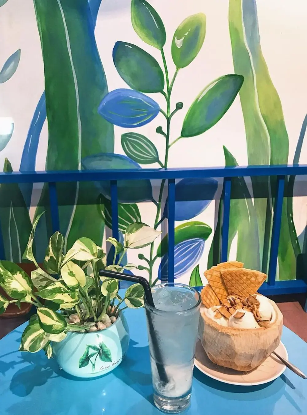 Santo Cafe Huế &ndash; Santorini thu nhỏ giữa l&ograve;ng th&agrave;nh phố 14