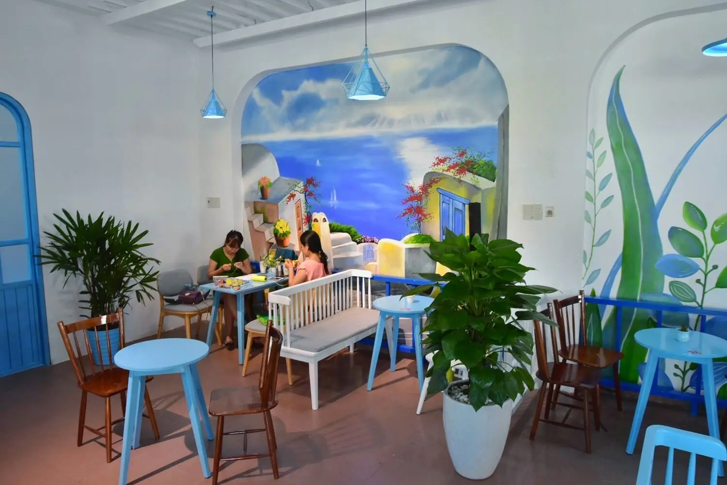 Santo Cafe Huế &ndash; Santorini thu nhỏ giữa l&ograve;ng th&agrave;nh phố 4
