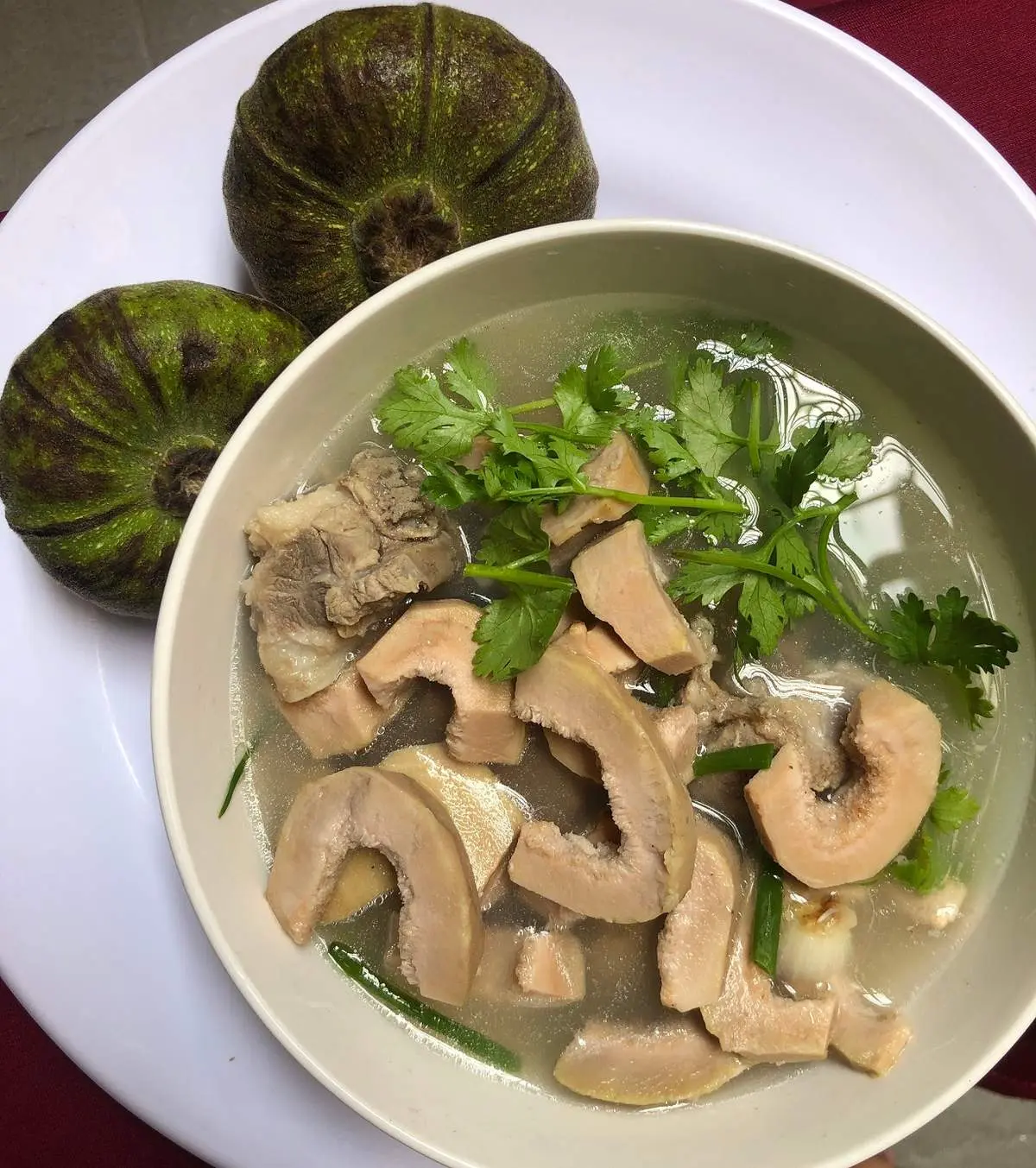 Tất tần tật c&aacute;c th&ocirc;ng tin cần biết về m&oacute;n vả trộn Huế 5