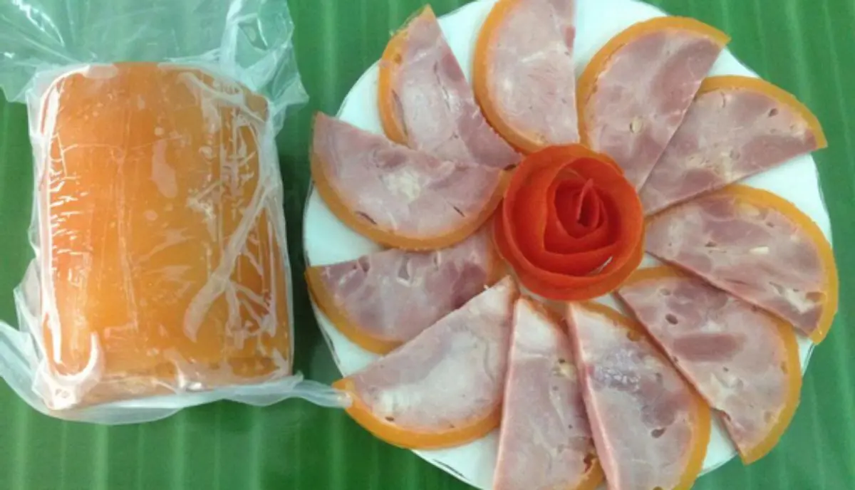 Thương nhớ hương vị đặc sản cố đô ngập tràn con phố nem chả tré Đào Duy Từ 7