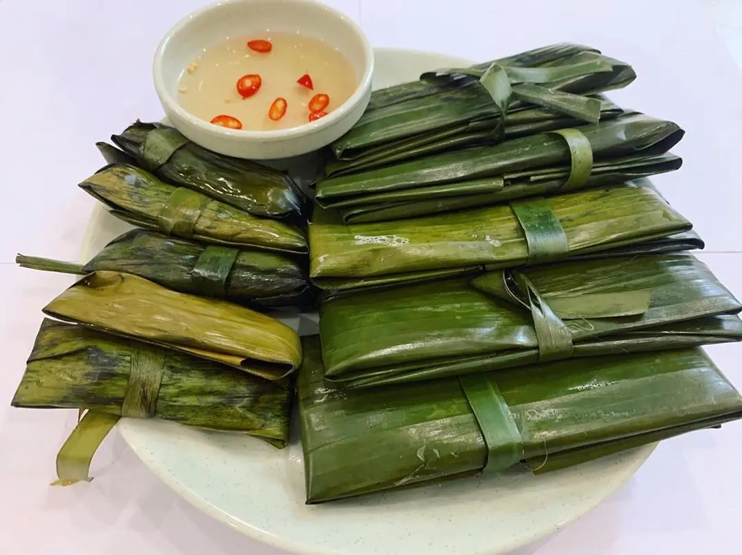 Thưởng thức Bánh nậm Huế và cảm nhận hương vị dân dã cực hấp dẫn 4