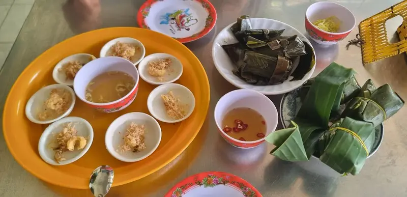 Thưởng thức Bánh nậm Huế và cảm nhận hương vị dân dã cực hấp dẫn 15