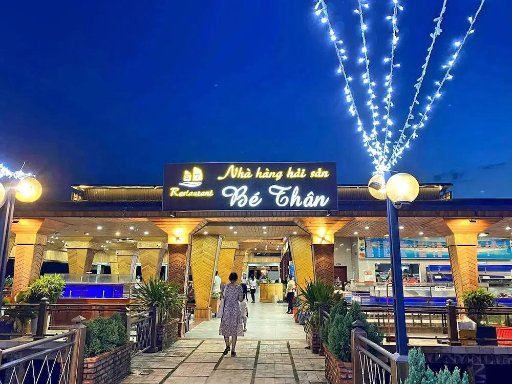 Thưởng thức hải sản đặc sắc tại Nh&agrave; h&agrave;ng Hải Sản B&eacute; Th&acirc;n - Lăng C&ocirc; 2