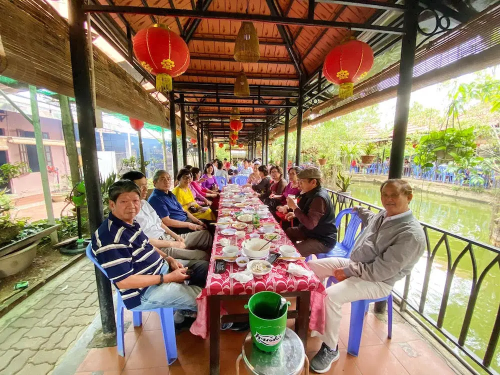Thưởng thức trọn vẹn ẩm thực xứ Huế tại nh&agrave; h&agrave;ng Duy&ecirc;n Qu&ecirc; 9