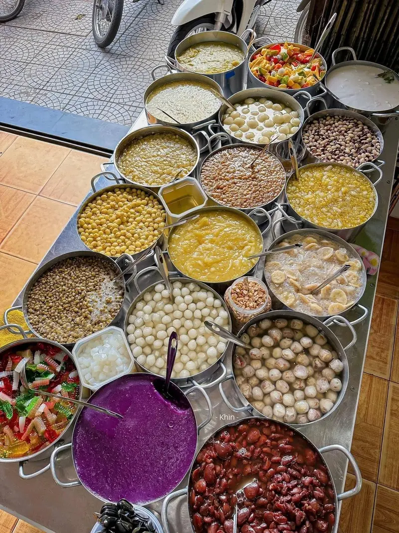 Thưởng thức trọn vẹn hương vị cố đ&ocirc; với 10 m&oacute;n đặc sản Huế hấp dẫn 6