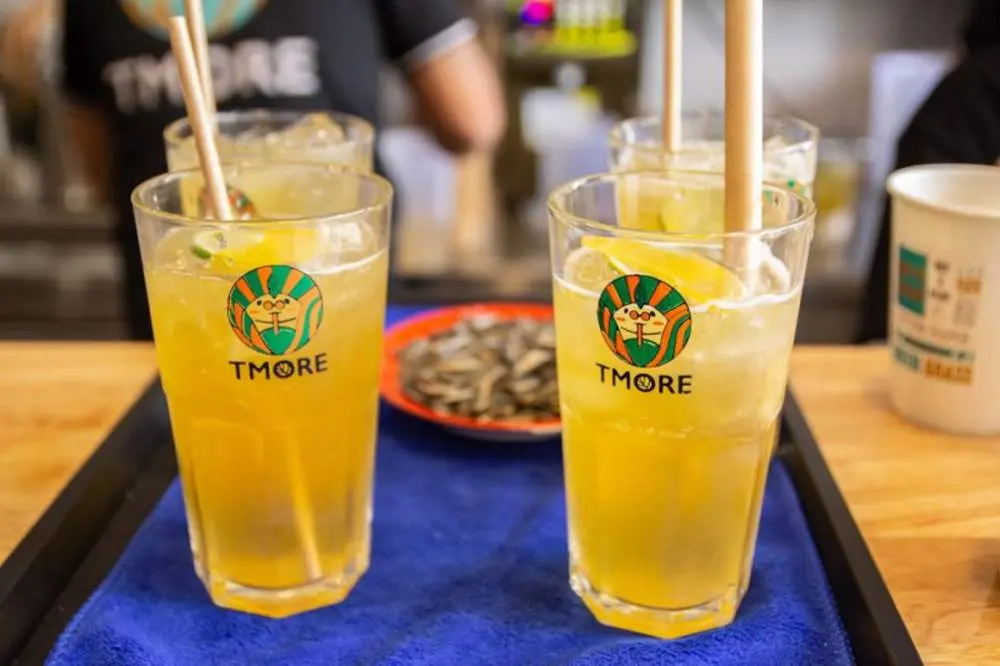Tiệm tr&agrave; chanh Tmore - Sống ảo triệu like giữa l&ograve;ng th&agrave;nh phố Huế 19