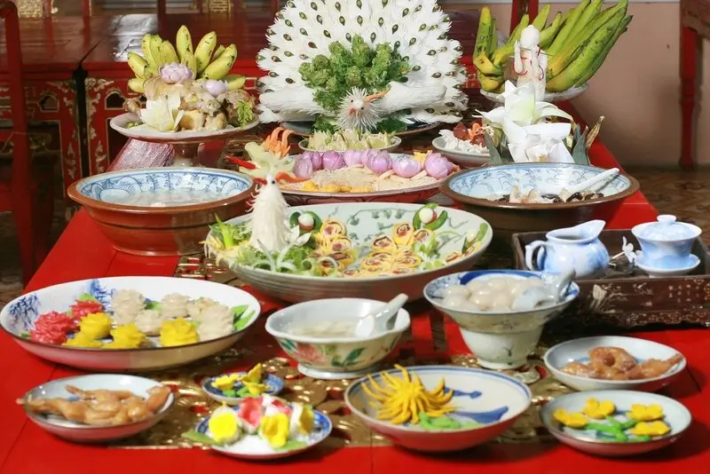 Tinh hoa ẩm thực Huế đem hương vị kể chuyện đất cố đ&ocirc; 3