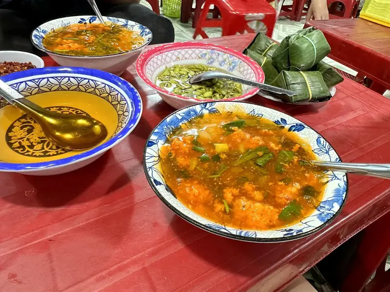 Tinh hoa ẩm thực Huế đem hương vị kể chuyện đất cố đ&ocirc; 7