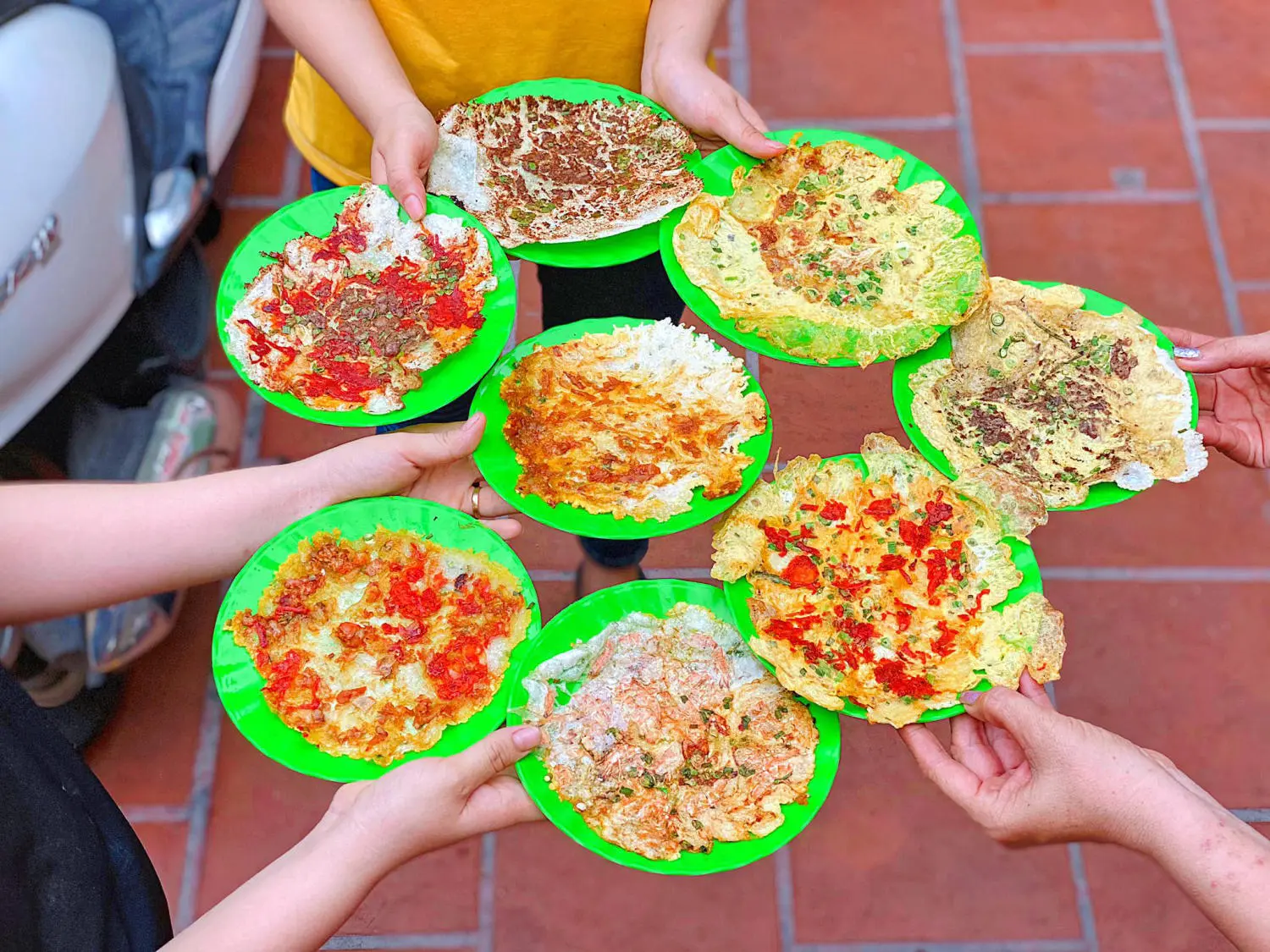 TOP 8 Quán bánh ép ngon ở Huế nổi danh khắp đất Cố đô 6