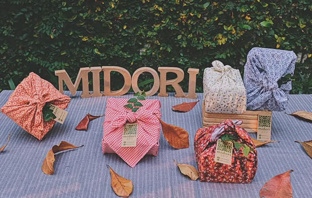 U m&ecirc; kh&ocirc;ng lối tho&aacute;t phong c&aacute;ch Nhật Bản của Midori Sweets 15