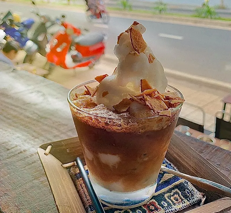 MOOD Kafe - Ngôi nhà rêu phong được các bạn trẻ Huế đặc biệt yêu thích