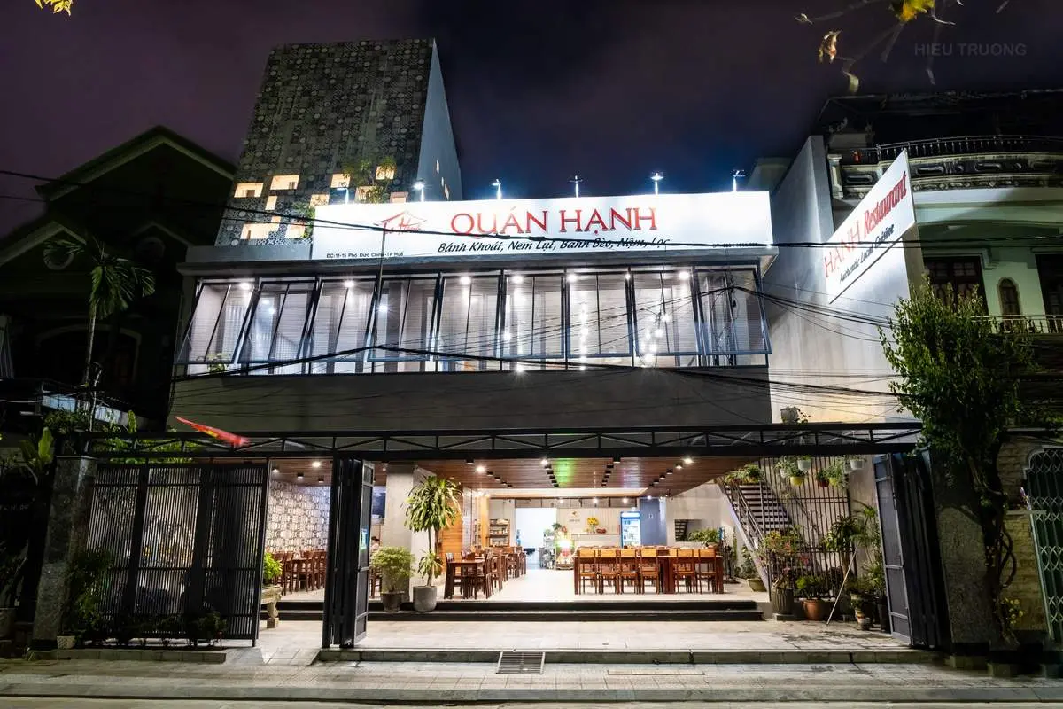Về Cố đô, nhớ ghé quán bánh khoái Hạnh để thưởng thức hương vị xứ Huế khiến du khách xiêu lòng